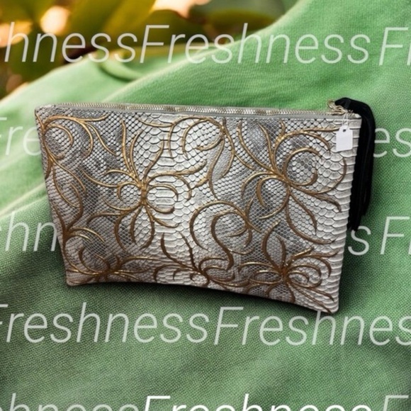 Holt, Woman, Bag Purse Envelope Style, Silver-Gold,Polyurethane,Zipper,Pockets.! - Picture 1 of 9
